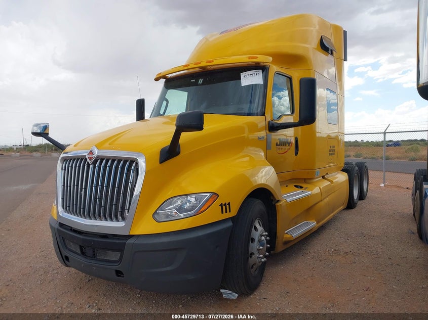 2020 International Lt VIN 3HSDZAPR2LN320585 IAAI salvage auction — REPOSSESSION, Clear (Texas), sold $5,600 on 2026-08-19 (photo 2)
