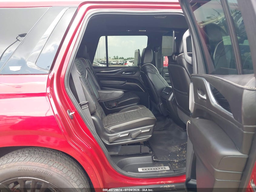 2024 Cadillac Escalade VIN 1GYS4HK99RR339334 IAAI salvage auction — NORMAL WEAR, Salvage Title, sold $21,100 on 2026-07-30 (photo 8)