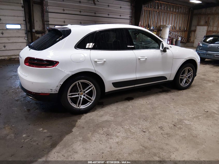 2018 Porsche Macan VIN WP1AA2A5XJLB02511 IAAI salvage auction — REAR END, Salvage (Massachusetts), sold $7,100 on 2026-08-13 (photo 4)