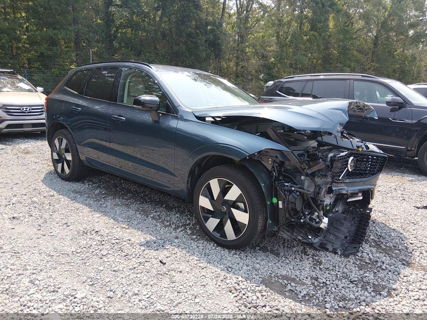 2025 Volvo Xc60 VIN YV4H60RC7S1159879 — IAAI salvage auction photo