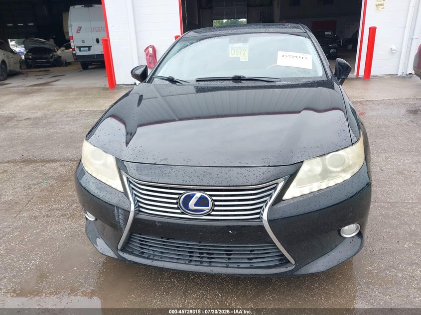 2013 Lexus ES VIN JTHBW1GGXD2023911 IAAI salvage auction — WATER/FLOOD, Rebuildable (Florida), sold $3,200 on 2026-10-05 (photo 6)