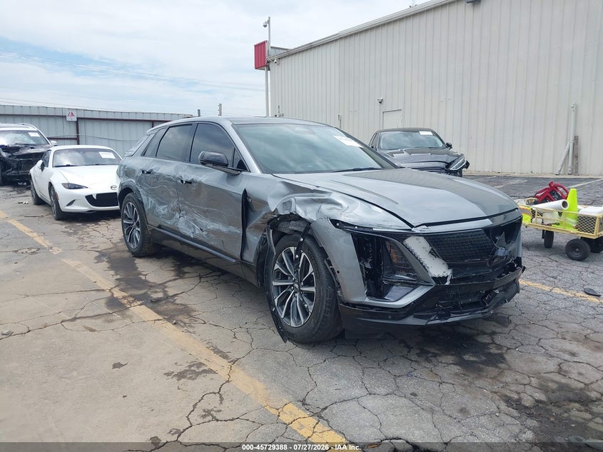 2024 Cadillac Lyriq VIN 1GYKPTRK9RZ107335 — IAAI salvage auction photo