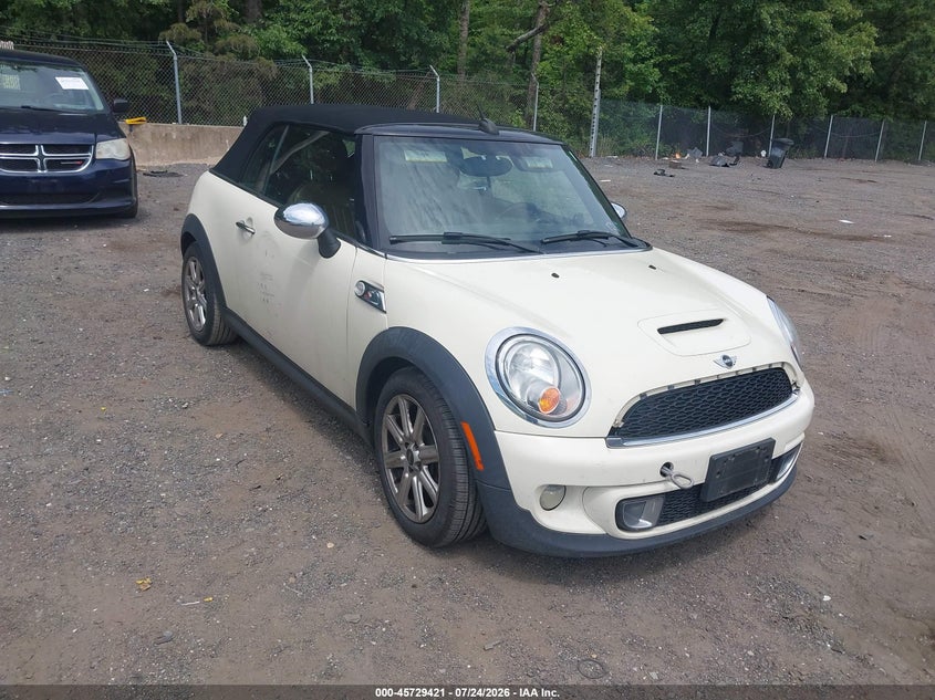 2014 Mini Convertible VIN WMWZP3C59ET298272 IAAI salvage auction — NORMAL WEAR, Salvage Title, sold $300 on 2026-08-12 (photo 1)