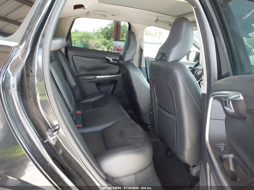 2015 Volvo Xc60 VIN YV440MDK0F2729792 IAAI salvage auction — NORMAL WEAR, Wait Title, sold $225 on 2026-08-11 (photo 8)