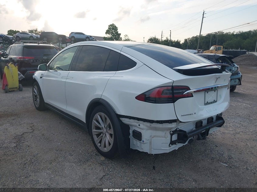 2017 Tesla Model x VIN 5YJXCDE28HF068325 IAAI salvage auction — FRONT & REAR, Rebuildable (Florida), sold $8,550 on 2026-08-20 (photo 3)