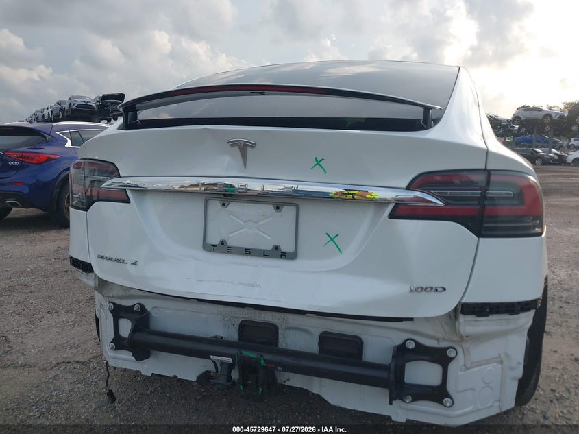 2017 Tesla Model x VIN 5YJXCDE28HF068325 IAAI salvage auction — FRONT & REAR, Rebuildable (Florida), sold $8,550 on 2026-08-20 (photo 6)