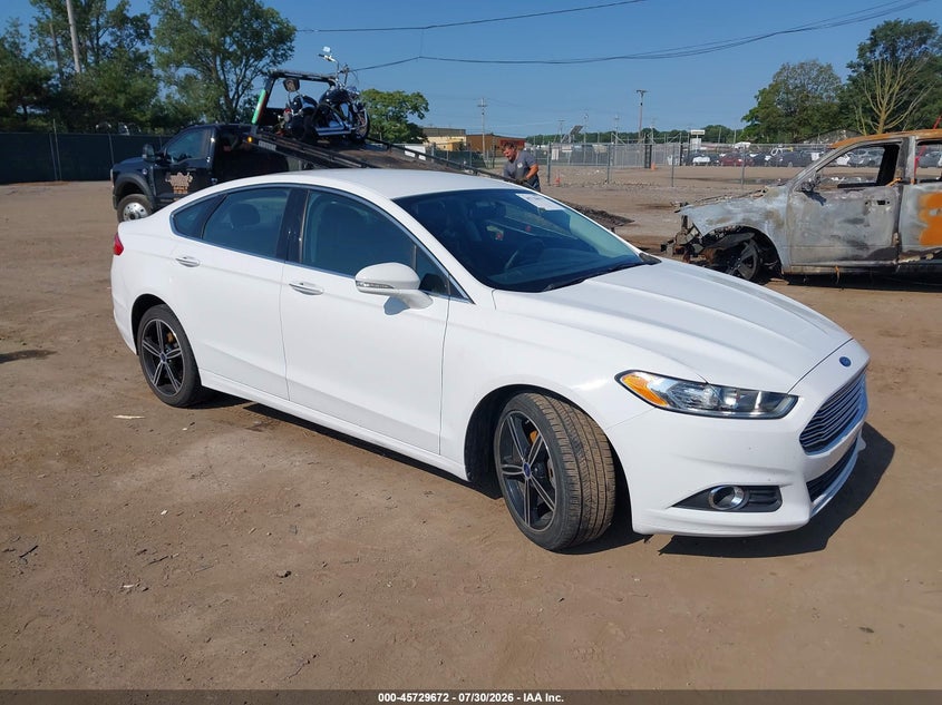 2014 Ford Fusion VIN 3FA6P0HD0ER183586 IAAI salvage auction — LEFT FRONT, Salvage (Indiana), sold $1,825 on 2026-08-25 (photo 1)