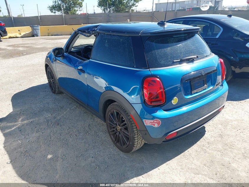 2024 Mini Hard top VIN WMW13DJ08R2V12296 IAAI salvage auction — LEFT & RIGHT, Salvage (California), sold $25 on 2026-08-10 (photo 3)