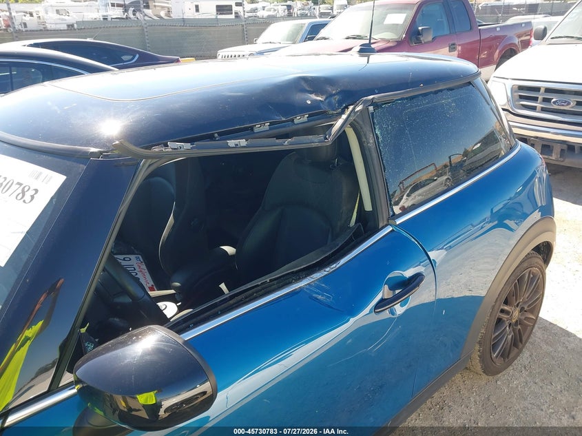 2024 Mini Hard top VIN WMW13DJ08R2V12296 IAAI salvage auction — LEFT & RIGHT, Salvage (California), sold $25 on 2026-08-10 (photo 6)