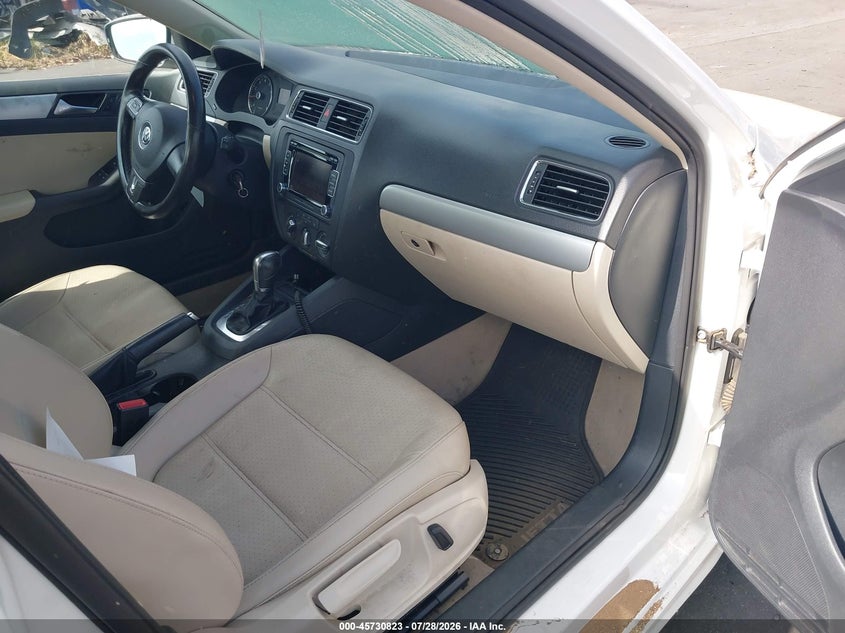 2013 Volkswagen Jetta VIN 3VWDP7AJ6DM253627 IAAI salvage auction — WATER/FLOOD, Wait Title, sold $1,150 on 2026-08-21 (photo 5)