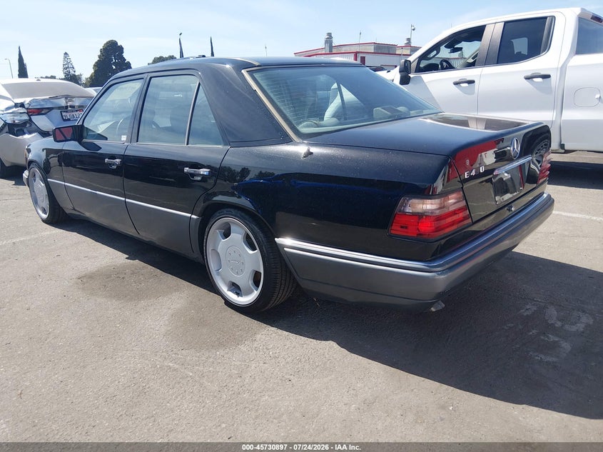 1994 Mercedes-benz E-class VIN WDBEA34E4RC127824 IAAI salvage auction — NORMAL WEAR, Salvage Title - Dealer (California), sold $9,000 on 2026-08-13 (photo 3)