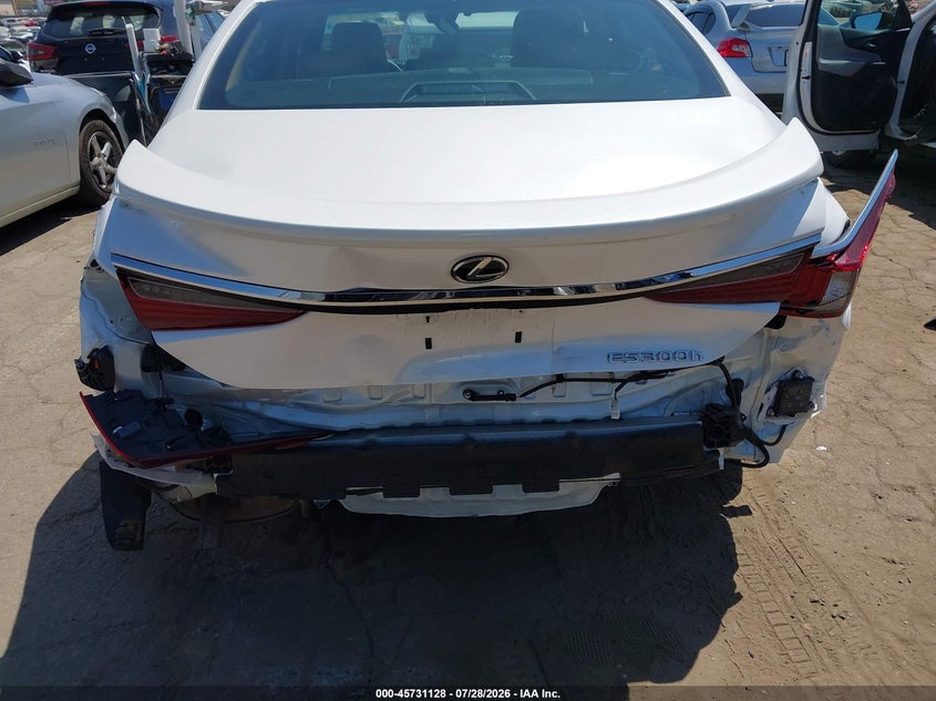 2023 Lexus ES VIN 58AFA1C11PU033405 IAAI salvage auction — FRONT & REAR, Salvage Title, sold $11,850 on 2026-09-16 (photo 6)