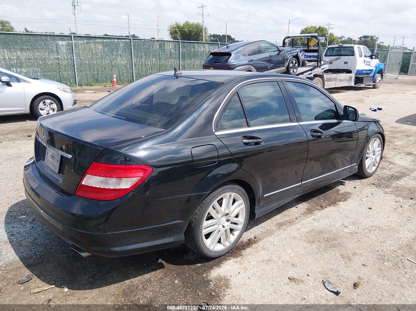 2009 Mercedes-benz C class VIN WDDGF54X29R063634 IAAI salvage auction — NORMAL WEAR, Clear (Kansas), sold $325 on 2026-07-31 (photo 4)