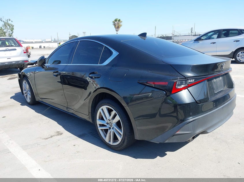 2021 Lexus Is VIN JTHCA1D22M5114858 IAAI salvage auction — RIGHT FRONT, Wait Title, sold $6,000 on 2026-09-04 (photo 3)