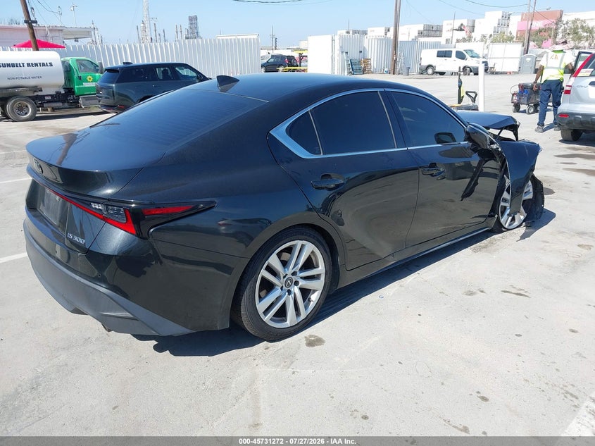 2021 Lexus Is VIN JTHCA1D22M5114858 IAAI salvage auction — RIGHT FRONT, Wait Title, sold $6,000 on 2026-09-04 (photo 4)