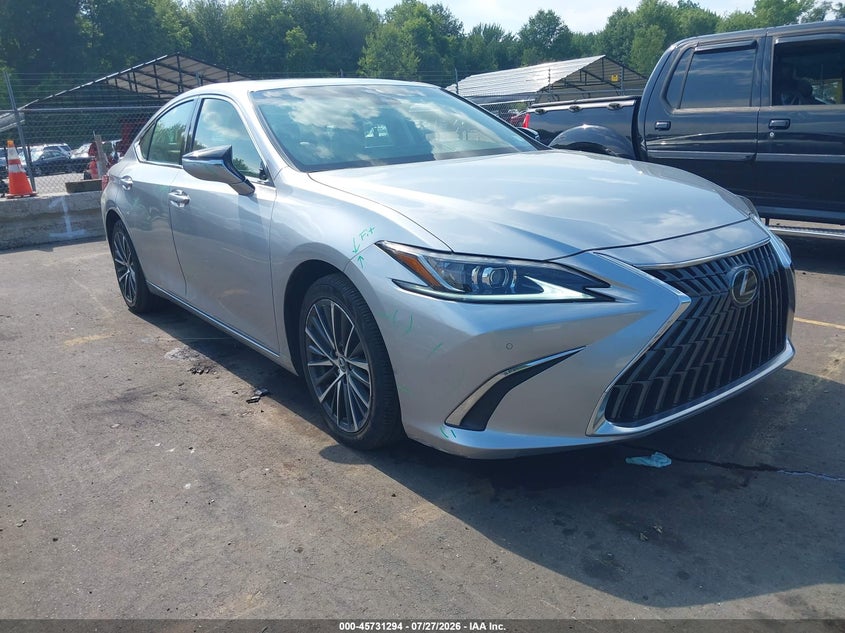 2022 Lexus ES VIN 58AD11D12NU010167 — IAAI salvage auction photo