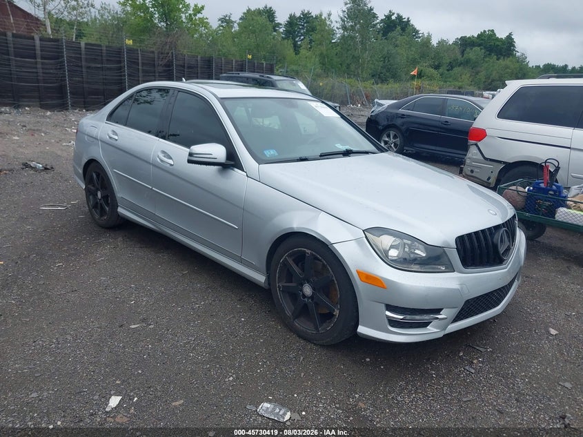 2014 Mercedes-benz C-klasse VIN WDDGF8AB2EG231854 IAAI salvage auction — RIGHT FRONT, Clear (Massachusetts), sold $2,100 on 2026-08-07 (photo 1)