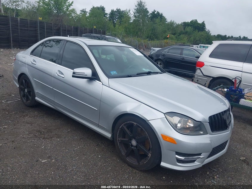 2014 Mercedes-benz C-klasse VIN WDDGF8AB2EG231854 IAAI salvage auction — RIGHT FRONT, Clear (Massachusetts), sold $2,100 on 2026-08-07 (photo 6)