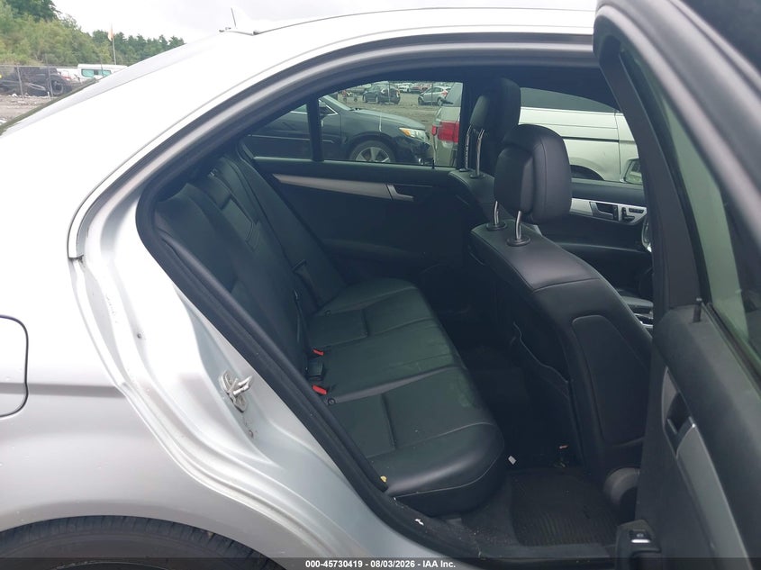 2014 Mercedes-benz C-klasse VIN WDDGF8AB2EG231854 IAAI salvage auction — RIGHT FRONT, Clear (Massachusetts), sold $2,100 on 2026-08-07 (photo 8)