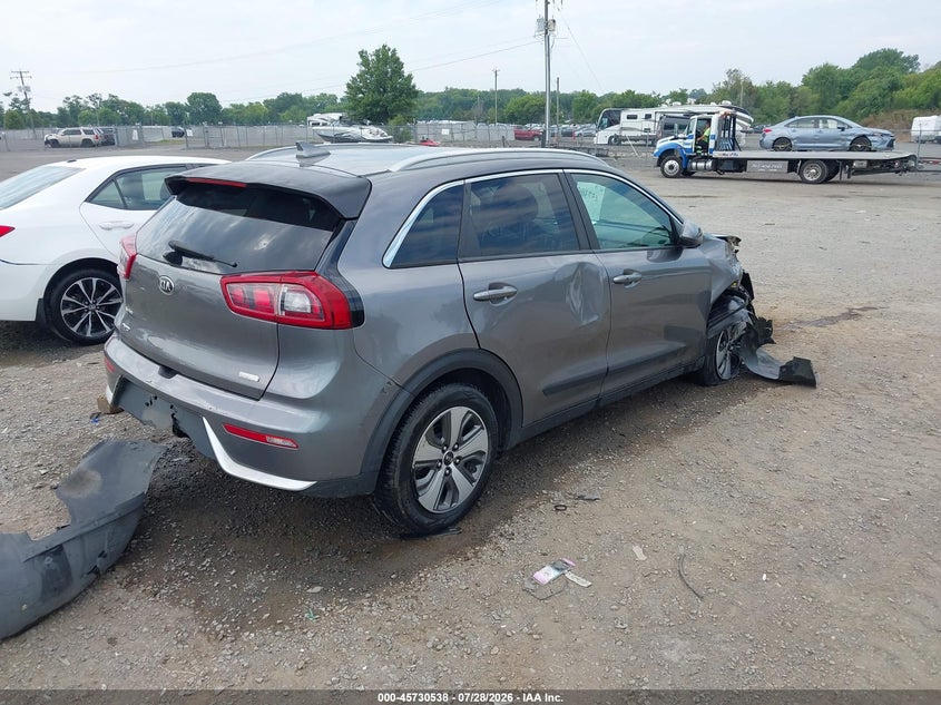 2018 Kia Niro VIN KNDCB3LC6J5162086 IAAI salvage auction — RIGHT SIDE, Salvage Title, sold $1,700 on 2026-08-20 (photo 4)