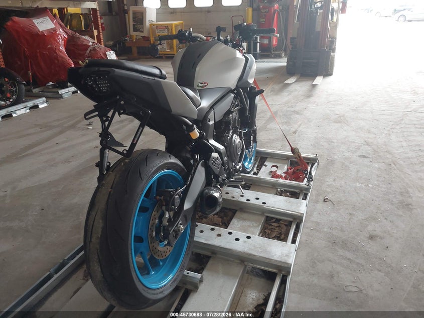 2026 Yamaha VIN JYARM48E7TA005080 IAAI salvage auction — SIDE, Salvage (Michigan), sold $2,200 on 2026-09-24 (photo 4)