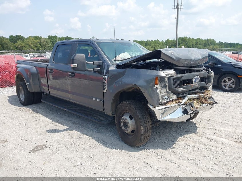 2022 Ford F350 VIN 1FT8W3DT4NEE82232 — IAAI salvage auction photo