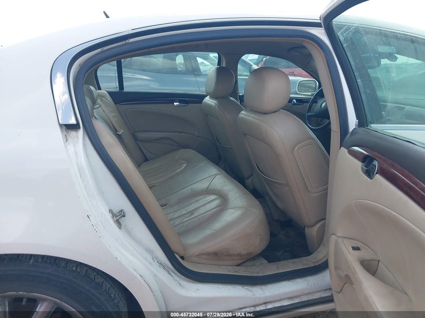 2007 Buick Lucerne VIN 1G4HE57Y37U204478 IAAI salvage auction — NORMAL WEAR, Original (Texas), sold $25 on 2026-08-31 (photo 8)