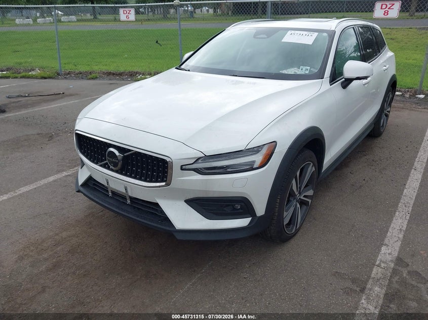 2024 Volvo V60 cross country VIN YV4L12WY2R2137698 IAAI salvage auction — WATER/FLOOD, Salvage Title, sold $13,100 on 2026-08-14 (photo 2)