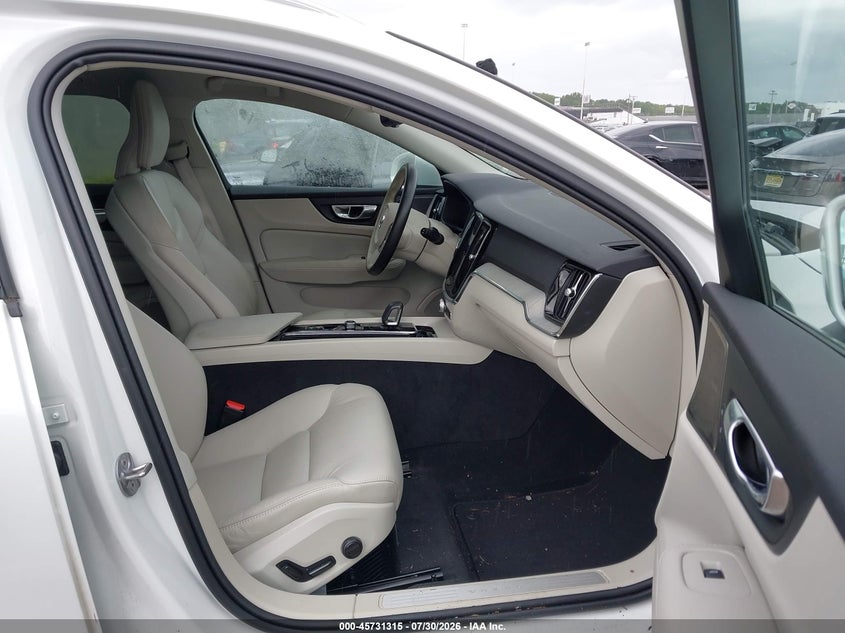 2024 Volvo V60 cross country VIN YV4L12WY2R2137698 IAAI salvage auction — WATER/FLOOD, Salvage Title, sold $13,100 on 2026-08-14 (photo 5)