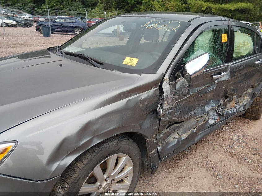 2013 Chrysler 200 VIN 1C3CCBCG3DN550301 IAAI salvage auction — LEFT SIDE, Wait Title, sold $25 on 2026-09-26 (photo 6)