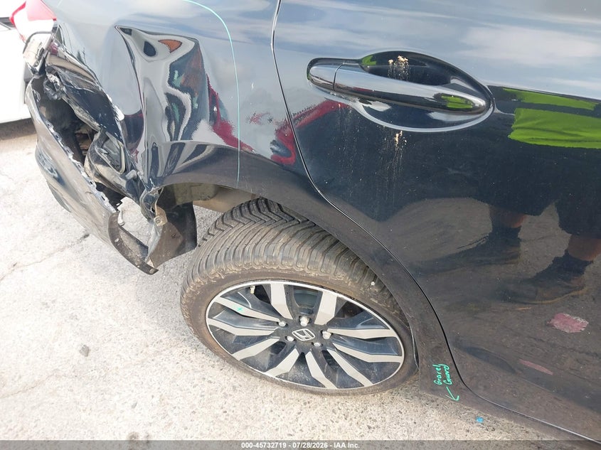 2015 Honda Civic VIN 19XFB2F94FE047702 IAAI salvage auction — RIGHT REAR, Clear (Michigan), sold $2,575 on 2026-08-29 (photo 6)