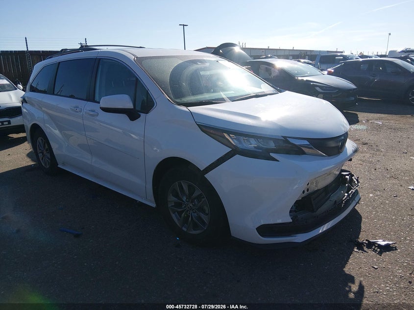2023 Toyota Sienna VIN 5TDKSKFC5PS074327 — IAAI salvage auction photo