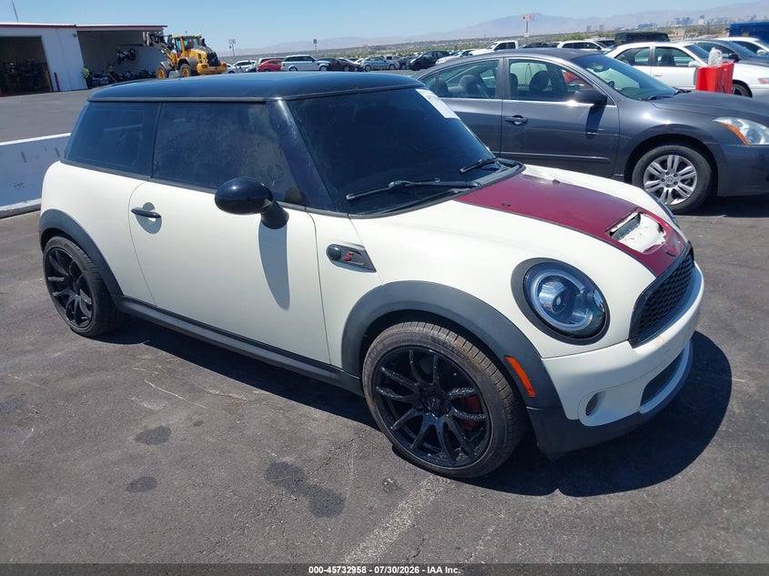 2010 Mini Cooper VIN WMWMF7C58ATZ71244 IAAI salvage auction — NORMAL WEAR, Clear (Arizona), sold $950 on 2026-08-14 (photo 1)