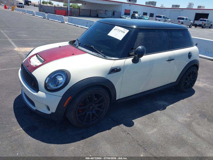 2010 Mini Cooper VIN WMWMF7C58ATZ71244 IAAI salvage auction — NORMAL WEAR, Clear (Arizona), sold $950 on 2026-08-14 (photo 2)