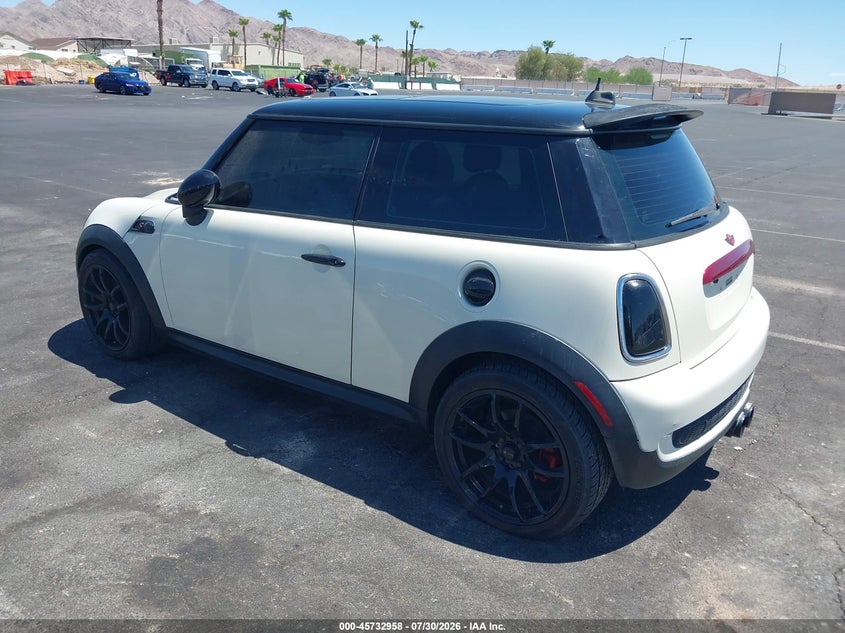 2010 Mini Cooper VIN WMWMF7C58ATZ71244 IAAI salvage auction — NORMAL WEAR, Clear (Arizona), sold $950 on 2026-08-14 (photo 3)