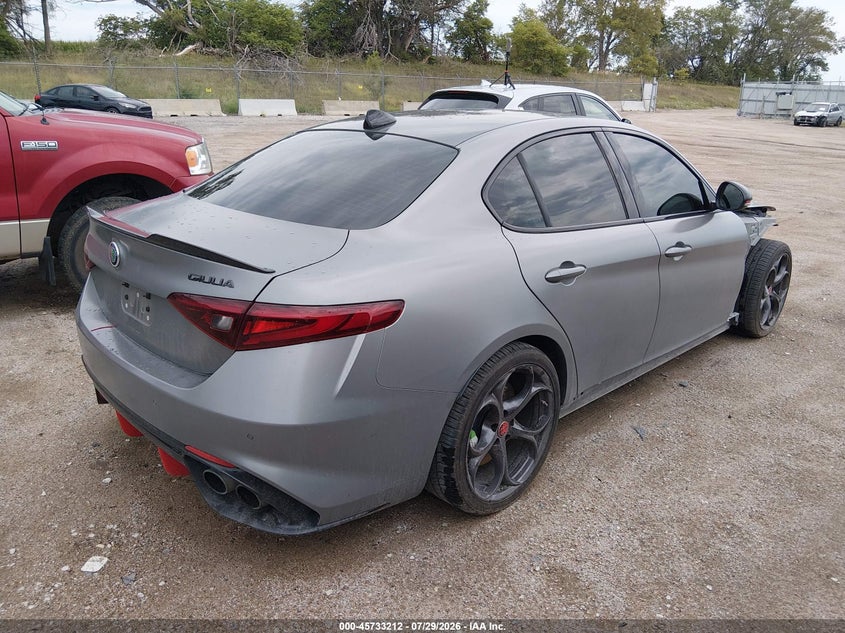 2019 Alfa romeo Giulia VIN ZARFAMEV9K7613138 IAAI salvage auction — FRONT END, Salvage (Nebraska), sold $15,800 on 2026-08-29 (photo 4)