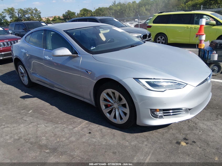 2016 Tesla Model s VIN 5YJSA1E43GF177774 — IAAI salvage auction photo