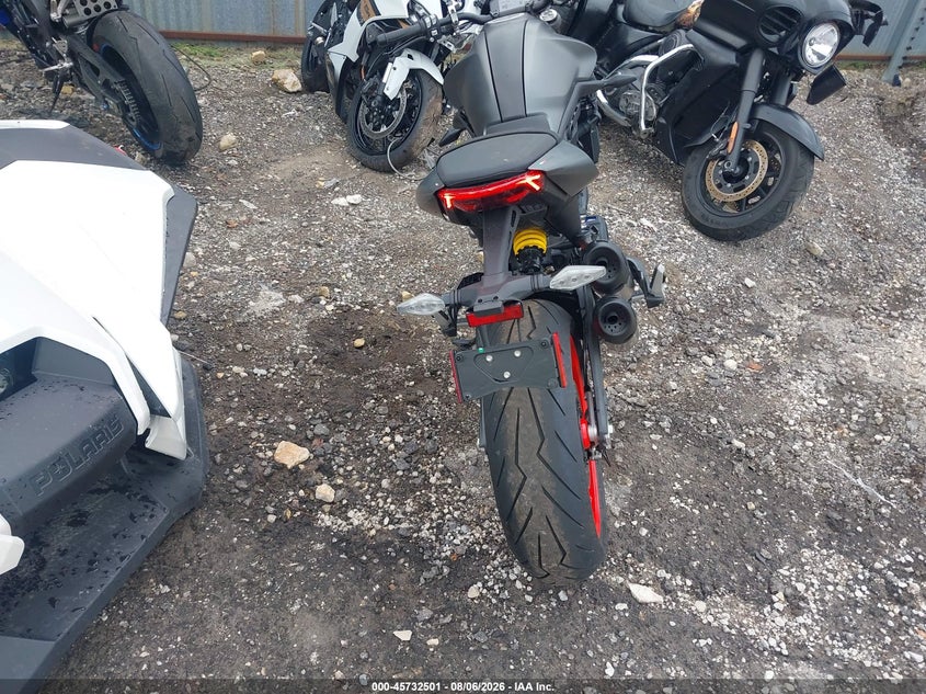 2024 Ducati Monster VIN ZDMMAMDT3RB009503 IAAI salvage auction — LEFT FRONT, Salvage Title, sold $4,250 on 2026-09-08 (photo 6)