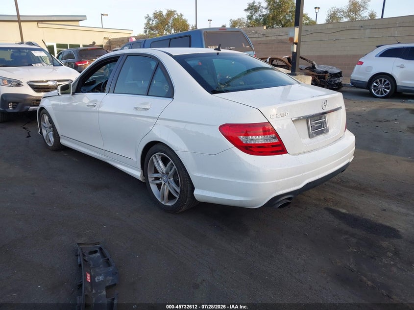 2014 Mercedes-benz C-klasse VIN WDDGF4HB0EA914461 IAAI salvage auction — FRONT END, Wait Title, sold $1,400 on 2026-08-07 (photo 3)