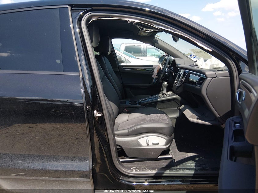 2018 Porsche Macan VIN WP1AA2A59JLB09191 IAAI salvage auction — RIGHT FRONT, Salvage Title, sold $6,800 on 2026-08-23 (photo 5)