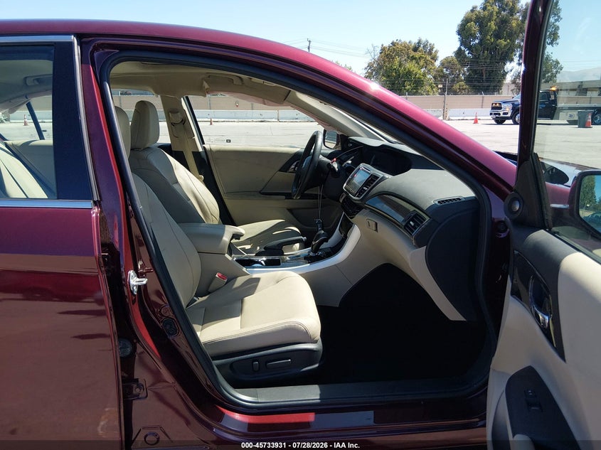 2017 Honda Accord VIN 1HGCR3F92HA035172 IAAI salvage auction — SIDE, Salvage (California), sold $5,300 on 2026-08-03 (photo 5)
