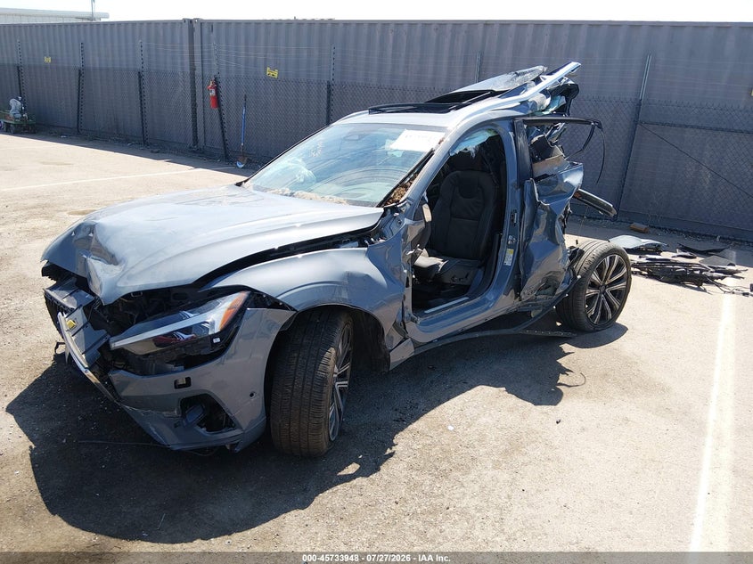 2023 Volvo Xc60 VIN YV4L12RA5P1368063 IAAI salvage auction — REAR END, Salvage Title, sold $1,725 on 2026-08-17 (photo 2)