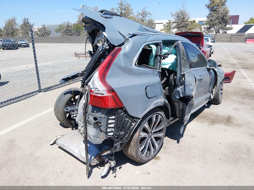 2023 Volvo Xc60 VIN YV4L12RA5P1368063 IAAI salvage auction — REAR END, Salvage Title, sold $1,725 on 2026-08-17 (photo 4)