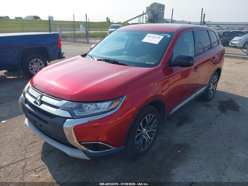 2018 Mitsubishi Outlander VIN JA4AD2A30JZ032838 IAAI salvage auction — LEFT & RIGHT, Salvage Title, sold $1,000 on 2026-10-01 (photo 2)