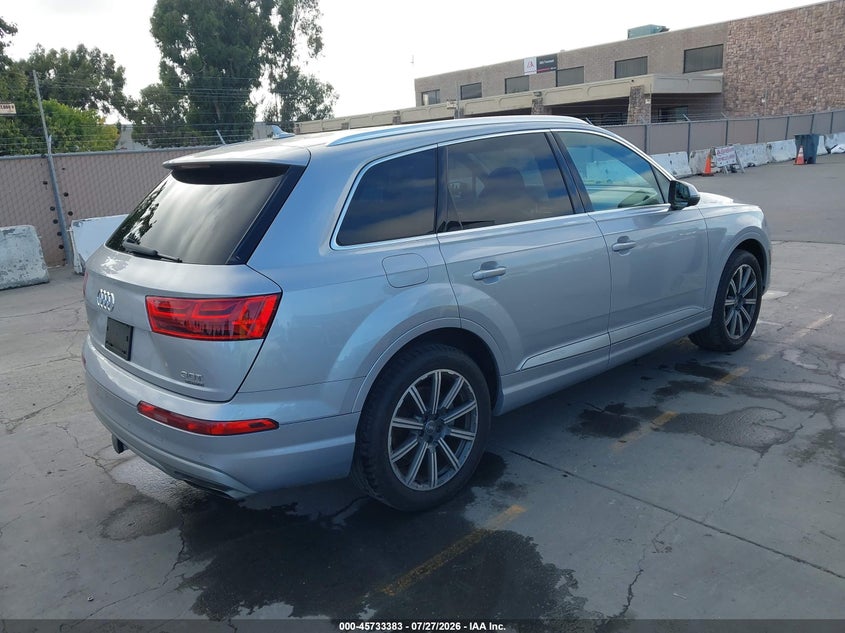 2017 Audi Q7 VIN WA1LAAF79HD001439 IAAI salvage auction — NORMAL WEAR, Wait Title, sold $7,300 on 2026-09-04 (photo 4)