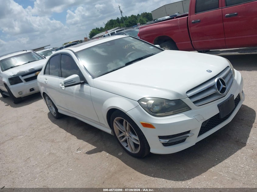 2013 Mercedes-benz C-klasse VIN WDDGF4HB0DA864322 IAAI salvage auction — NORMAL WEAR, Original (Texas), sold $25 on 2026-08-05 (photo 1)
