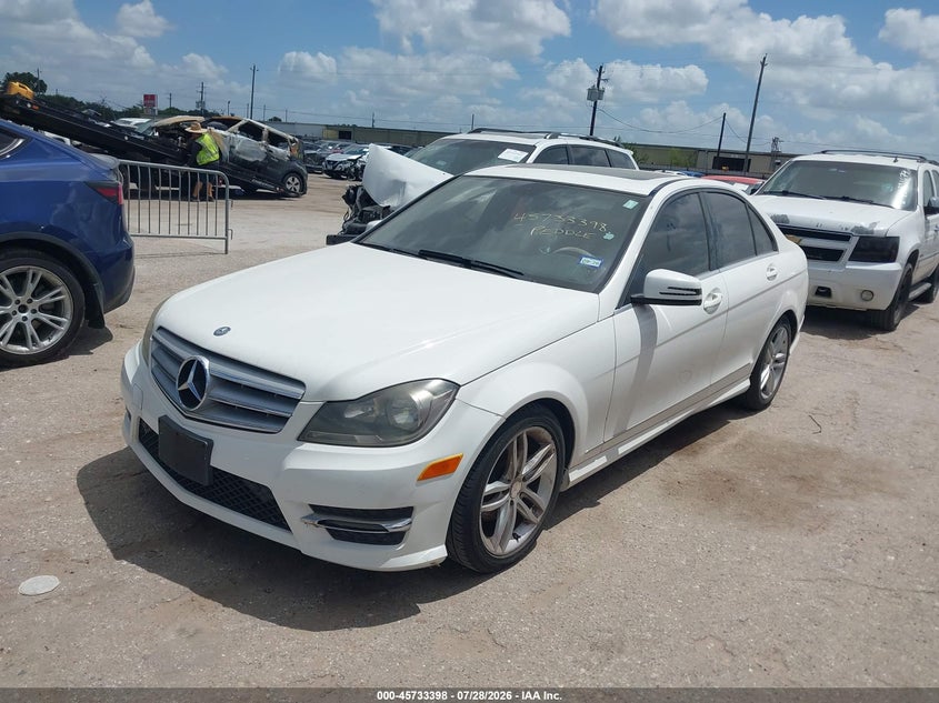 2013 Mercedes-benz C-klasse VIN WDDGF4HB0DA864322 IAAI salvage auction — NORMAL WEAR, Original (Texas), sold $25 on 2026-08-05 (photo 2)