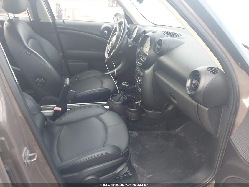 2014 Mini Countryman VIN WMWZC5C50EWP38854 IAAI salvage auction — NORMAL WEAR, Clear (New York), sold $425 on 2026-08-04 (photo 5)