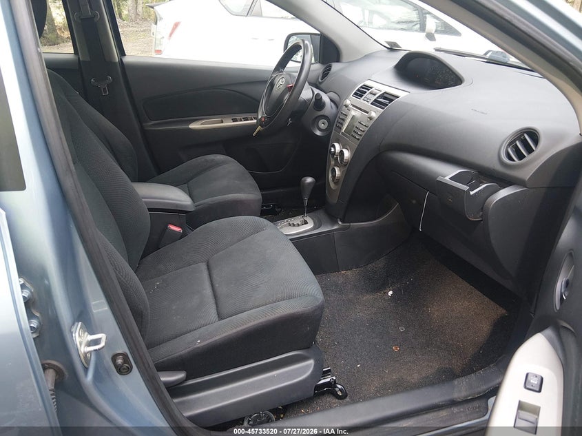 2009 Toyota Yaris VIN JTDBT903994055048 IAAI salvage auction — NORMAL WEAR, Clear (Virginia), sold $300 on 2026-07-28 (photo 5)