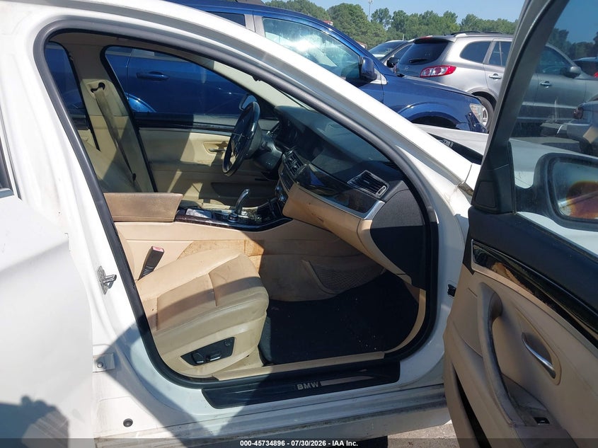 2012 BMW 5 series VIN WBAXG5C50CDX02523 IAAI salvage auction — NORMAL WEAR, Clear-Dealer Only (North Carolina), sold $975 on 2026-08-23 (photo 5)